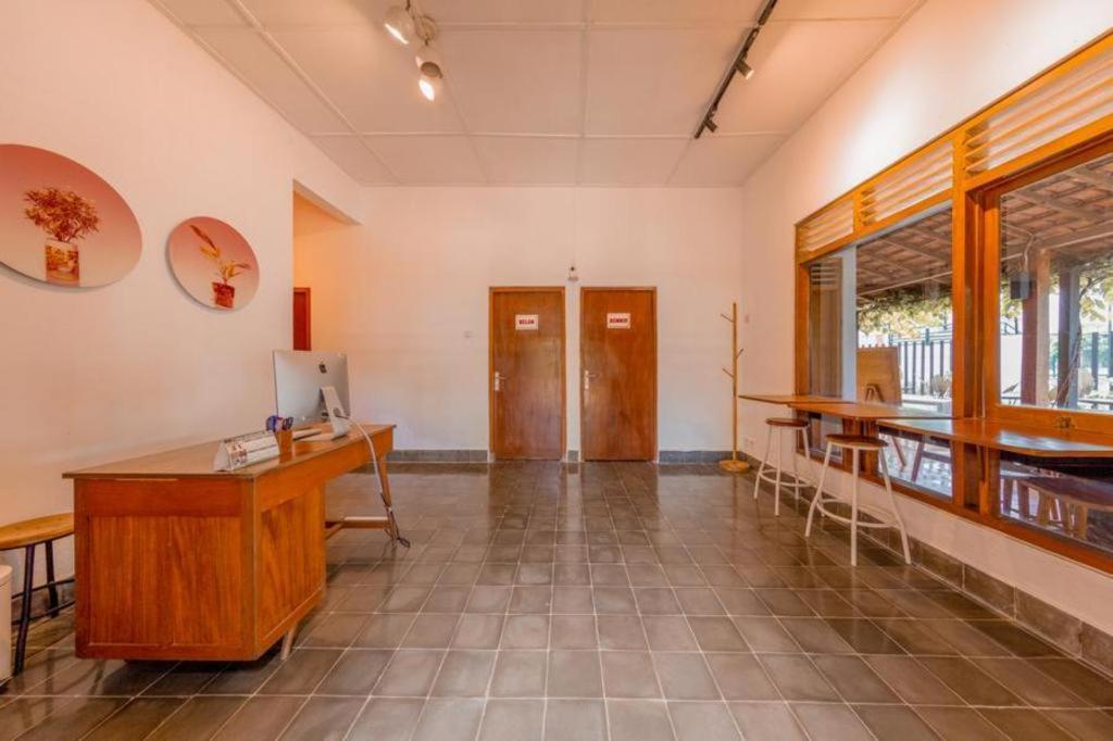 Bhumi Hostel Джокякарта Екстериор снимка